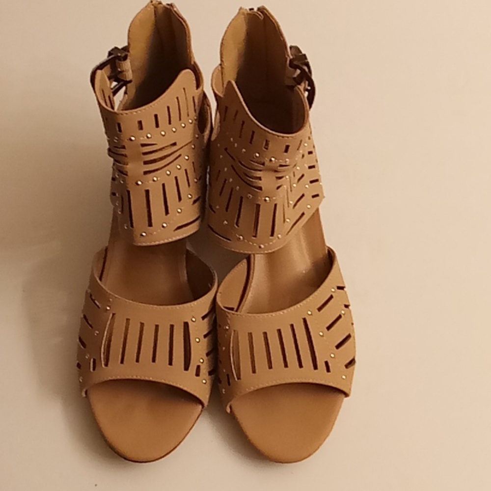 OLI JOLI MALL Party Festival Wedding Cocktail Size 8 Tan Color SA20